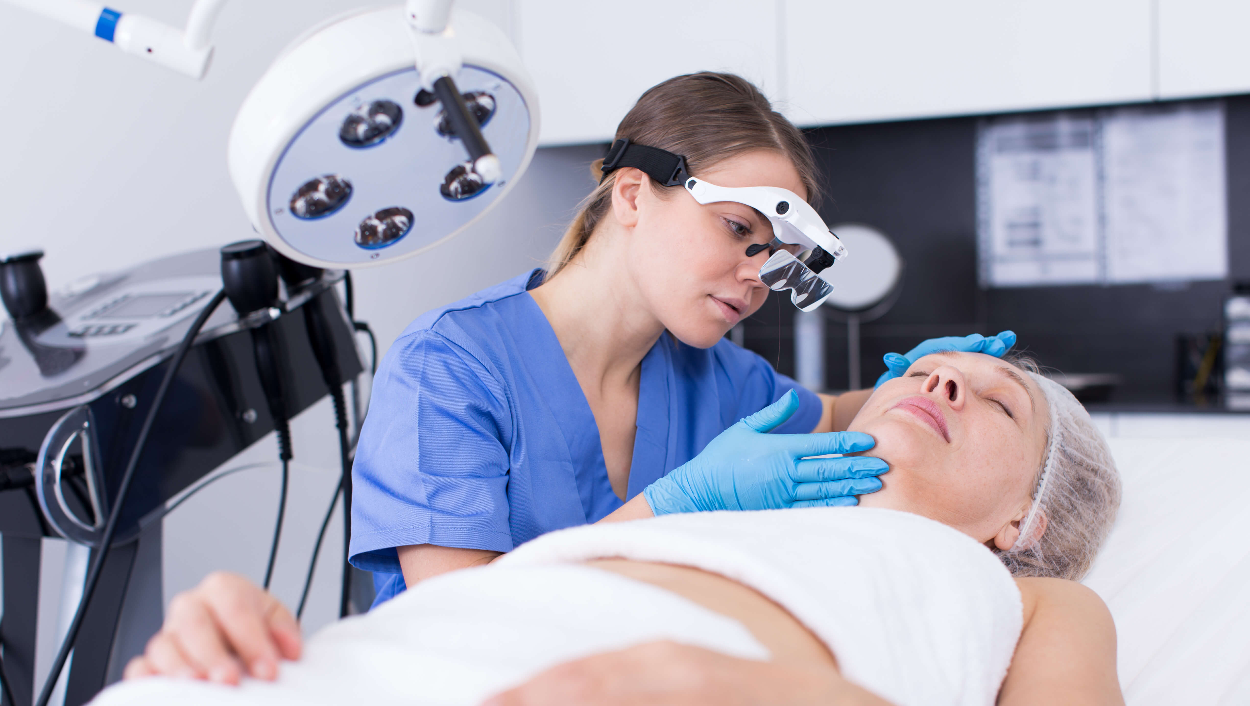 cosmetic laser technician practicing esthetics